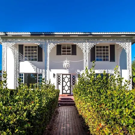 Chateau Hollywood Luxury Home & Pool Near Hollywood Broadwalk